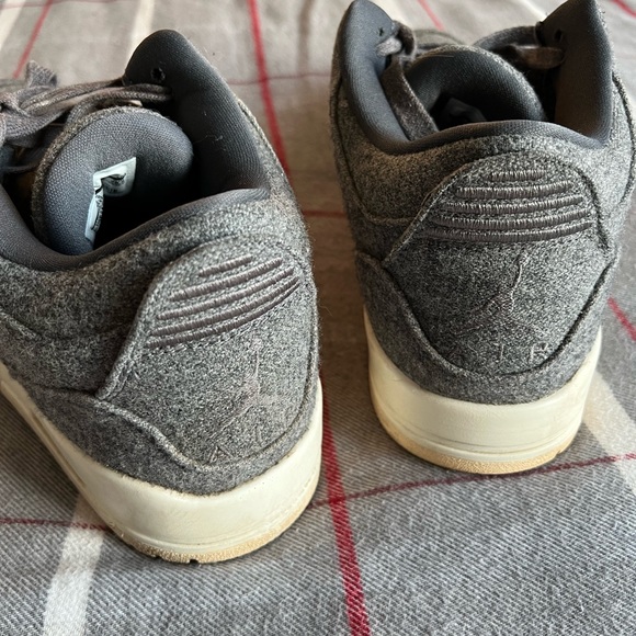 Nike Air Jordan 3 Wool - Picture 3 of 5